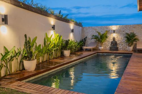 3-Bedroom Private Pool Mengwi Villa 20min drive to Canggu Beach