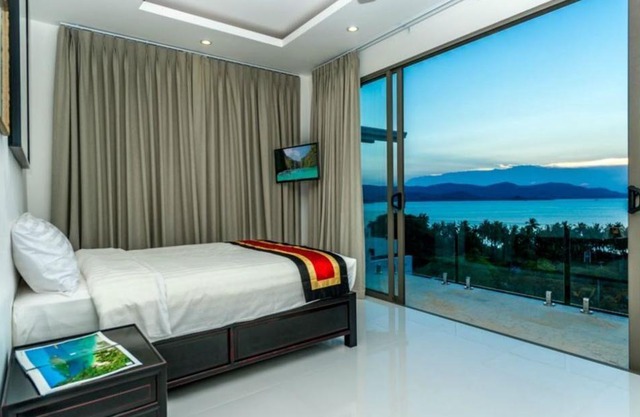 3 Bedroom Sea View Villa Escape