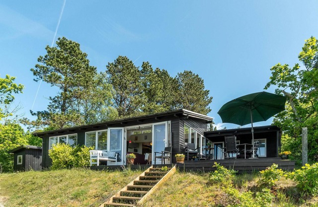 3 bedroom stunning home in Knebel