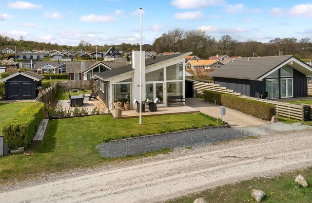 3 bedroom stunning home in Sjølund