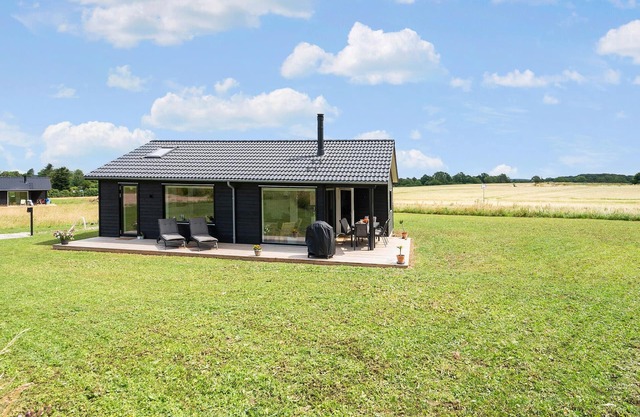 3 bedroom stunning home in Stege