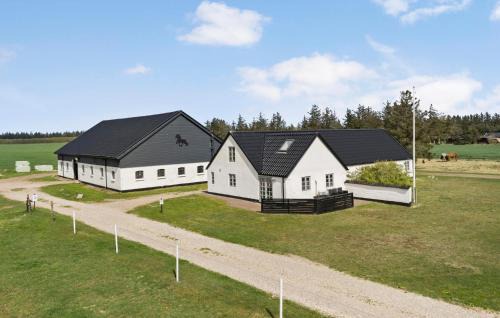 3 Bedroom Stunning Home In Pandrup