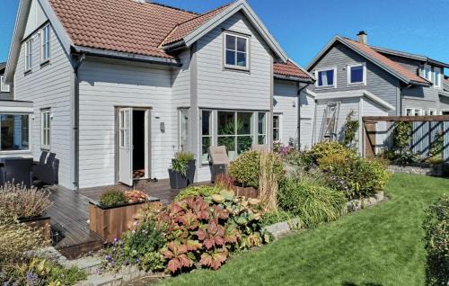 3 Bedroom Stunning Home In Avaldsnes