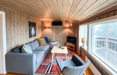 3 Bedroom Stunning Home In Sjusjøen