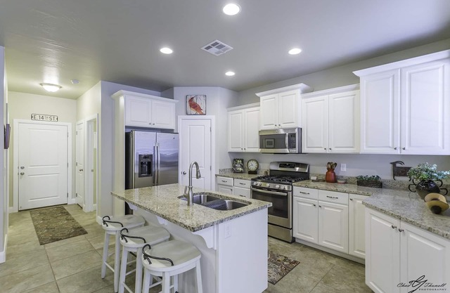 3 Bedroom Townhome with Heated Pool!