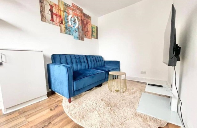 3 Bedrooms London Urban Escape