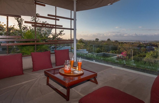3 Bedrooms villa with great view