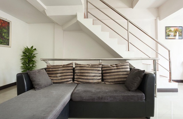 3 BR townhouse in Chiangmai city near old town and near bazaar
