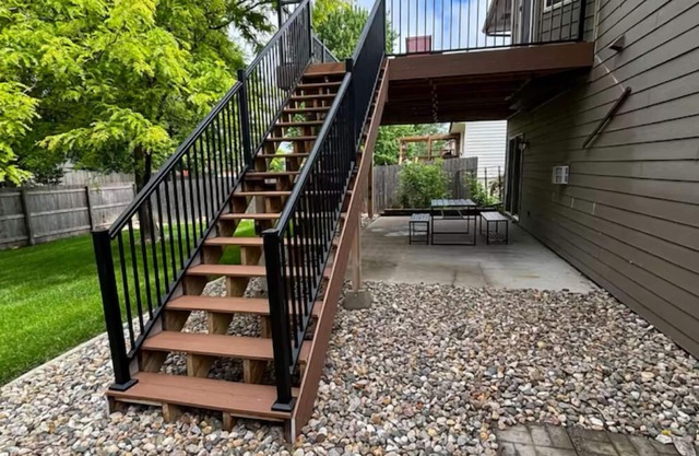 3-BR vacation home w/large entertaining areas: Sleeps 11, 5 miles to Falls Park