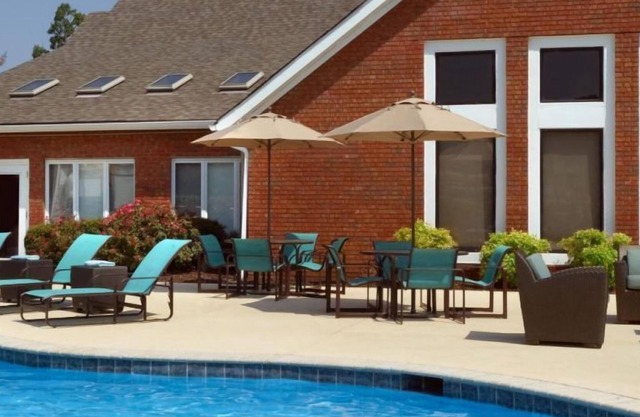 3 Budget-friendly Units W/ Kitchen, Living area & Fireplace! Pets Allowed, Pool