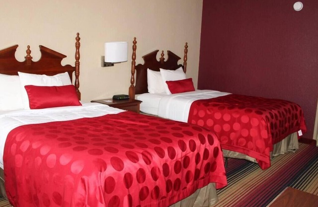 3 Comfy Units for Group Travel, Parking