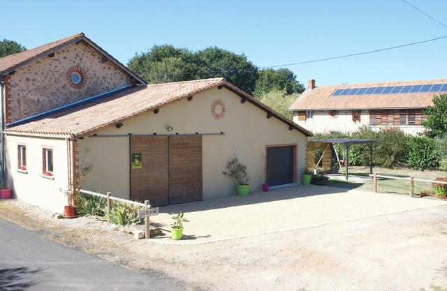 3* house between sea and countryside with jacuzzi and 15 kms beach