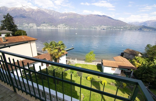 3 bedroom apartment in small residence on the beach