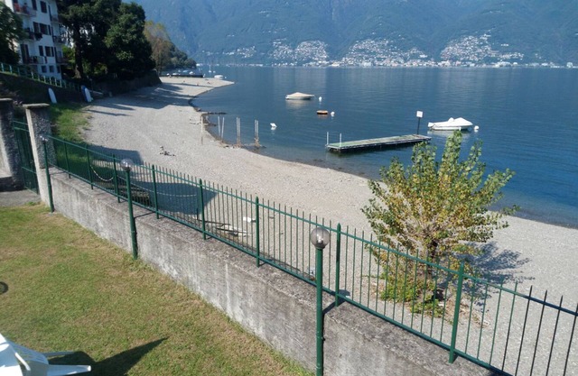 3 bedroom apartment in small residence on the beach