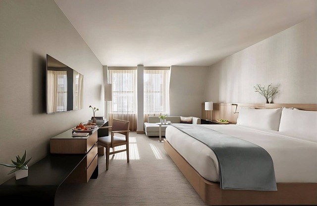 3 Junior Stes with King Bed at The Knickerbocker Hotel