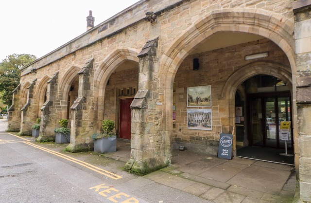 3 Kings Mews
