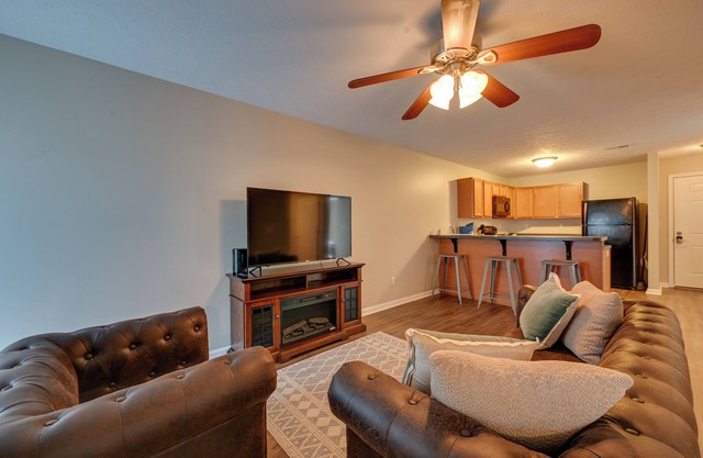 3 Mi to Dtwn: Pet-Friendly Apt in Elizabethtown!