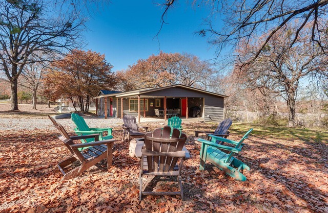 ~ 3 Mi to Lake Texoma: Kingston Family Retreat