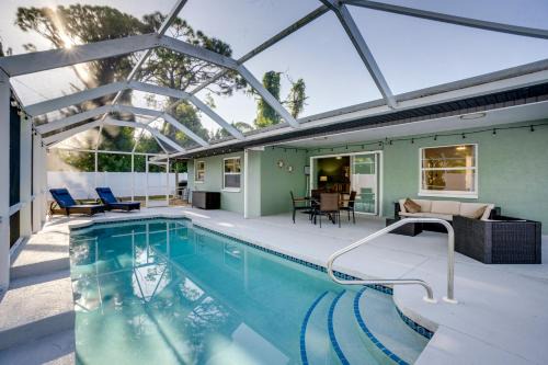 3 Mi to Manasota Key Stylish Single-Story Home!