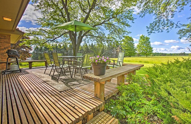 3 Mi to Silver Lake: Traverse City Home w/Deck