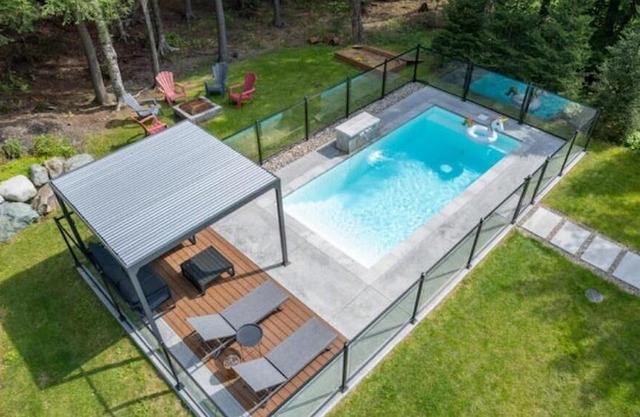 3 minutes from Mont Orford - Large House & Hot Tub