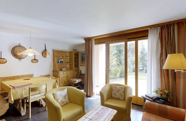3 - room apartment, about 70 m², on the ground floor.