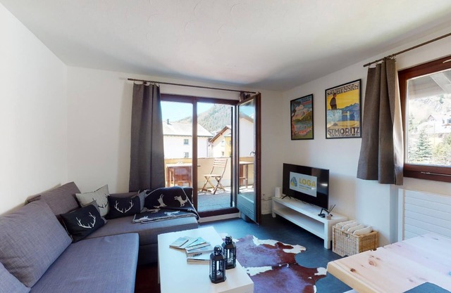 3 - room apartment on the 2nd floor, approx.