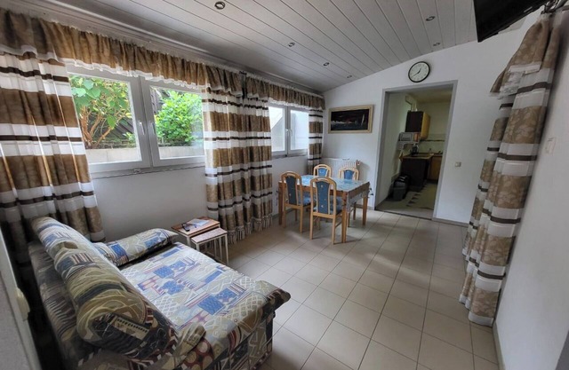 3-room-apartment-5-bed-apartment-with-wellness-massage-relax offer