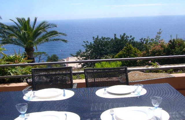 3-Room Apartment + mezzanine near CANNES THEOULE SUR MER