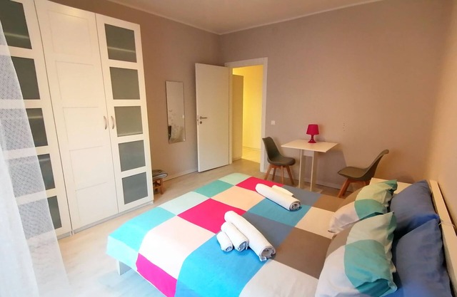 3-room apartment near downtown Frank's studio rooms