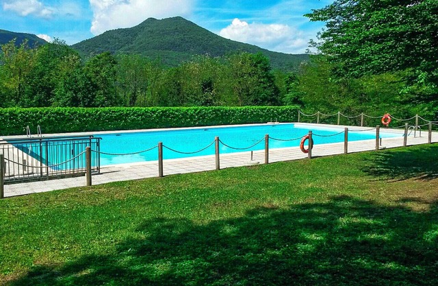 3-room apartment in a neat residence with pool and tennis court