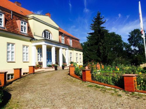 3 Rostock