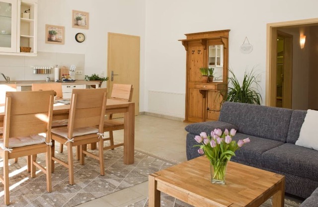 3 Schlafzimmer Ferienwohnung mit Frühstück und einem Kingsizebett