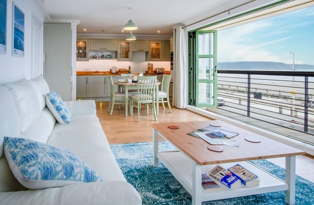 3 St Bride's Bay View - 3 Bedroom - Broad Haven