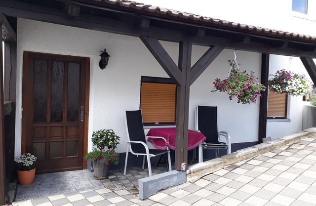 3 star apartment, 4 people! family friendly, quiet central location, newly renovated.