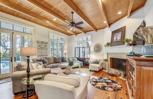 30 Canvasback | 3rd Row From the Ocean with Screened Porch