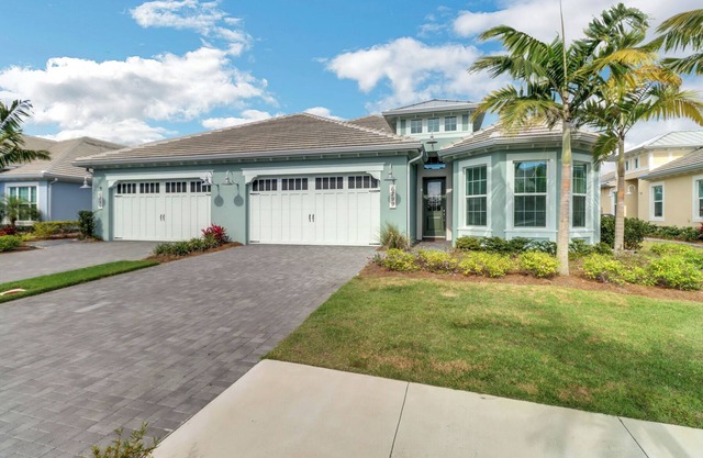 30-day minimum lease | Isles of Collier | 3 bedrooms | den with a pull-out couch | 2 baths