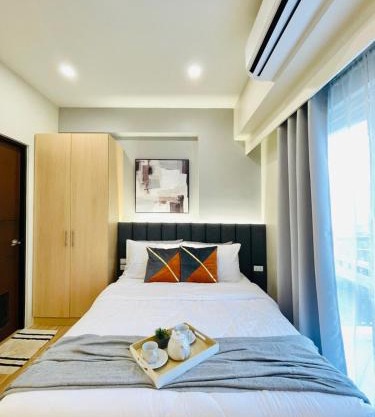 30 Luxe City Studio