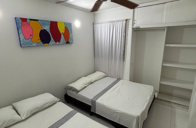30 meters from the Rodadero beach, studio apartment ideal for 4 people.