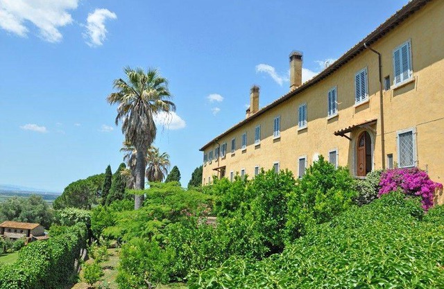 300 m² Villa ∙ 7 bedrooms ∙ 13 guests