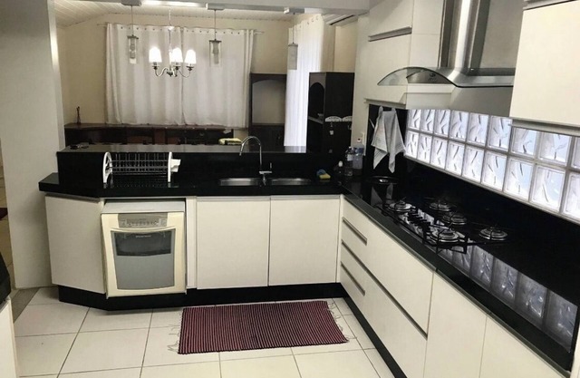 300 METERS FROM THE CENTRAL BEACH OF B. CAMBORIU/17 PEOPLE/AIR/4 VACANCIES/POOL/POO