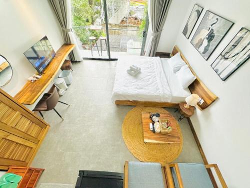 303MSNK Luxe Spacious Studio l Balcony