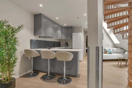 307SB10 - Three Bedroom Stay
