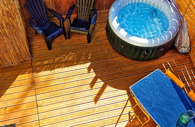 ⭐ 30m2 guest room 3 min from the medieval city ⭐, private jacuzzi and swimming pool.
