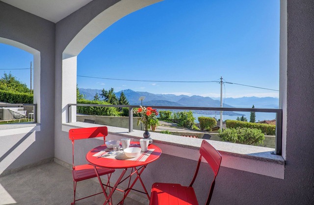 3½-room corner apartment with 2 balconies in a residence