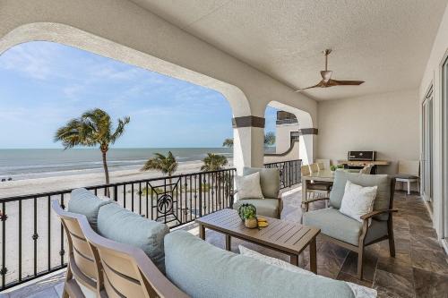 3134 Estero Blvd home