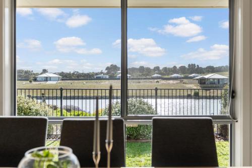 32 Blanche Pde Hindmarsh Island - No Linen Included
