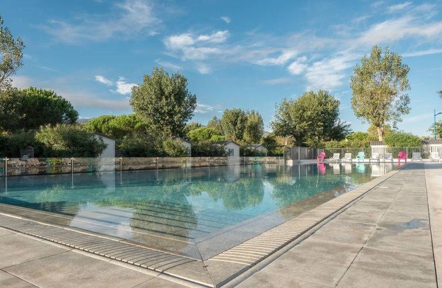 32 m² Resort ∙ 3 bedrooms ∙ 6 guests