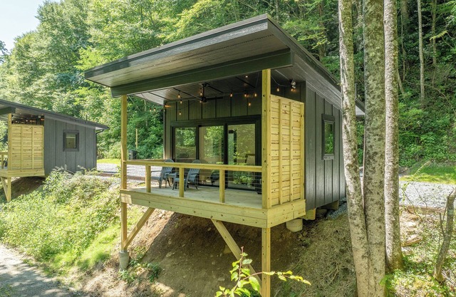 34 Caddisfly Court - Riverfront Fishing Cabin