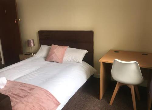 34 - Room 1 - Uplands